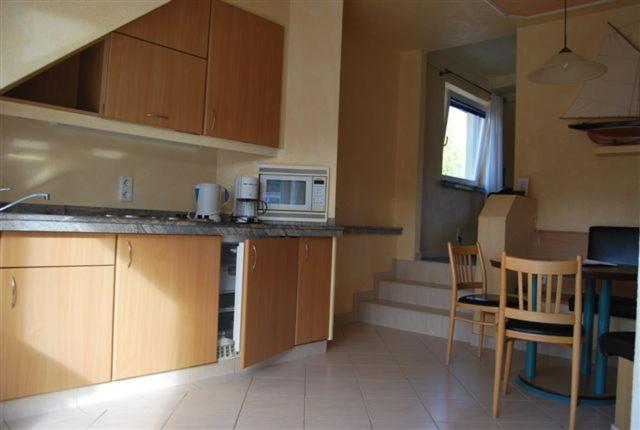 Ferienwohnung Eldena Lobbe Exterior foto